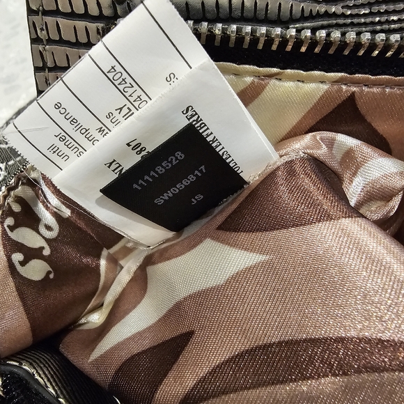 Vintage Guess Handbag - Gray and Silver - VGUC - Monogram - Picture 15 of 15